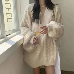 Aiertu FALL OUTFITS V-Neck Thickened Fried Dough Twists Sweater Autumn and Winter Loose Outwear Lazy and Gentle Design Small Warm Knit Top