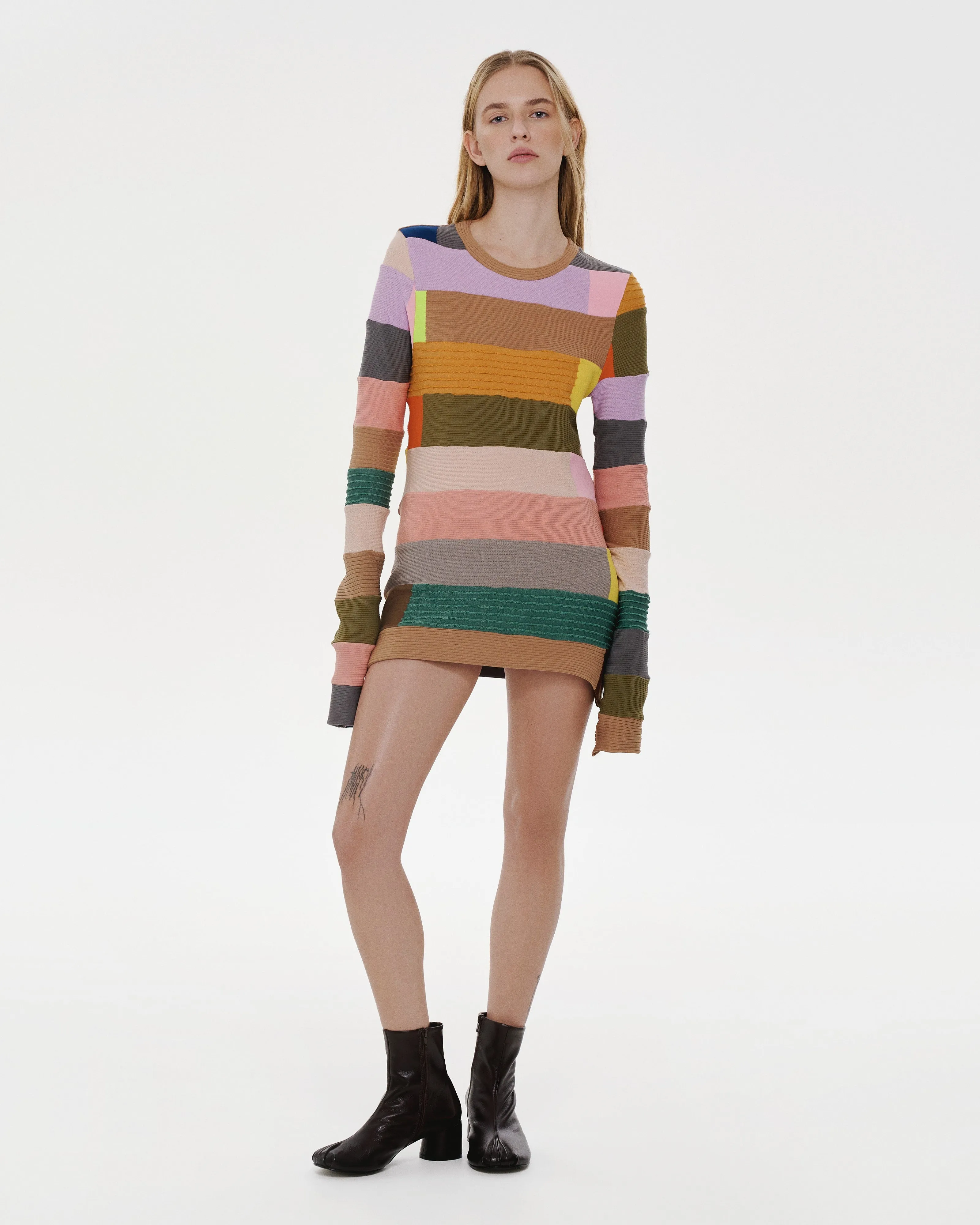 AW24