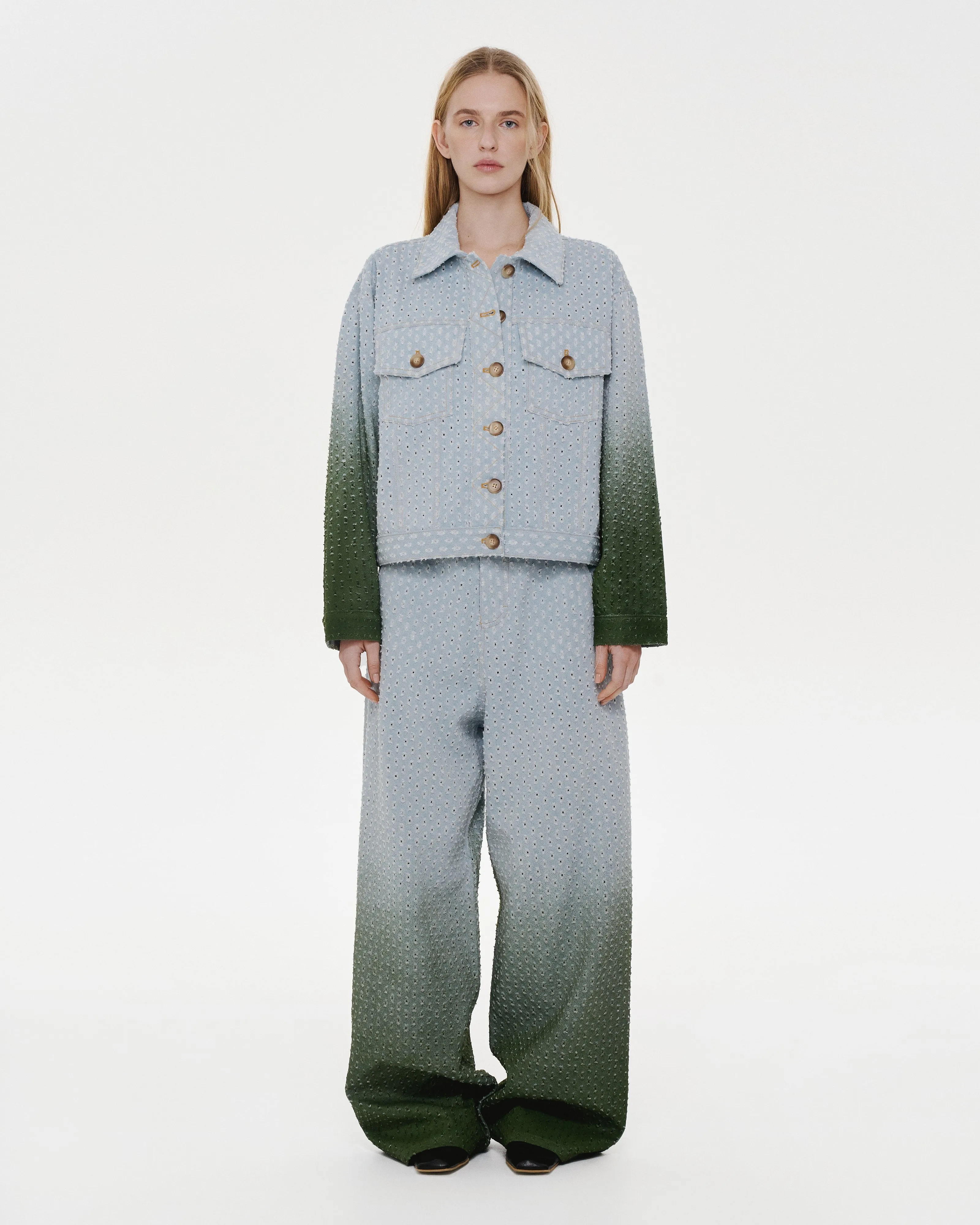 AW24