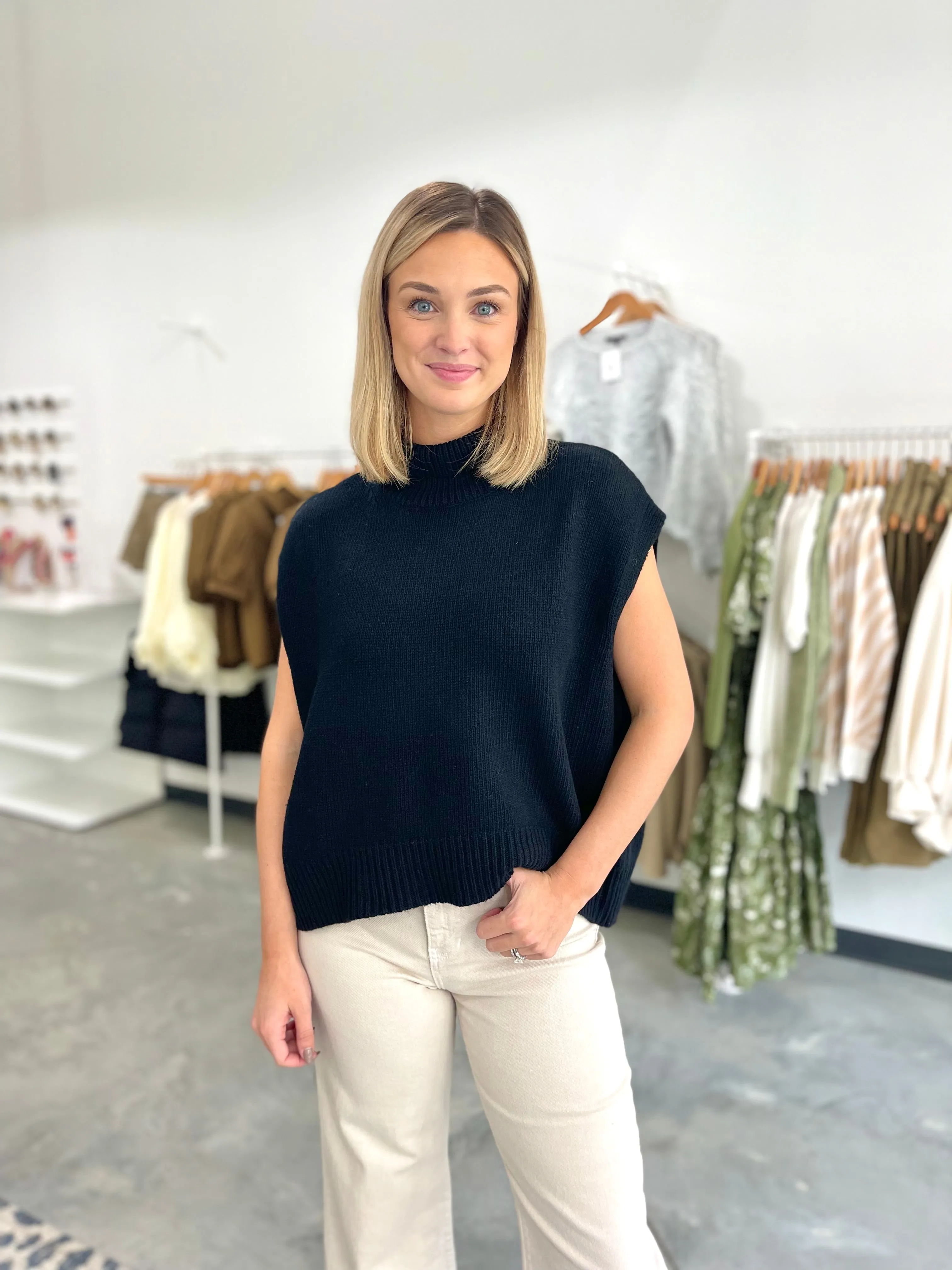 Chic Show Turtleneck Sweater Vest