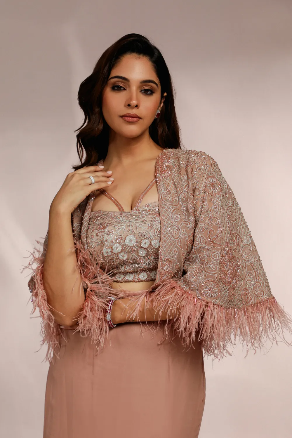 FISHCUT SKIRT WITH BLOUSE AND SHORT CAPE